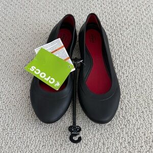 NWT CROCS Lina Flats